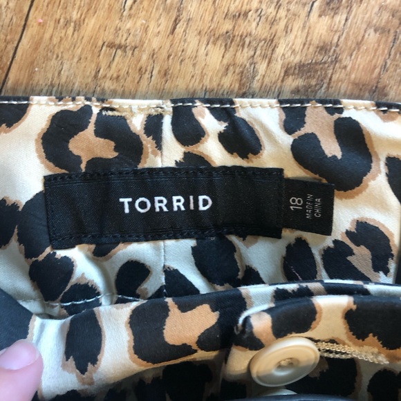 New torrid shorts - Picture 3 of 5